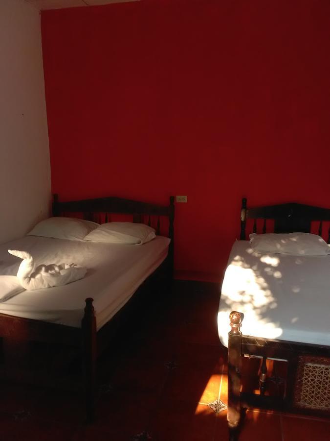 Hostal Casa Ivana León Zewnętrze zdjęcie