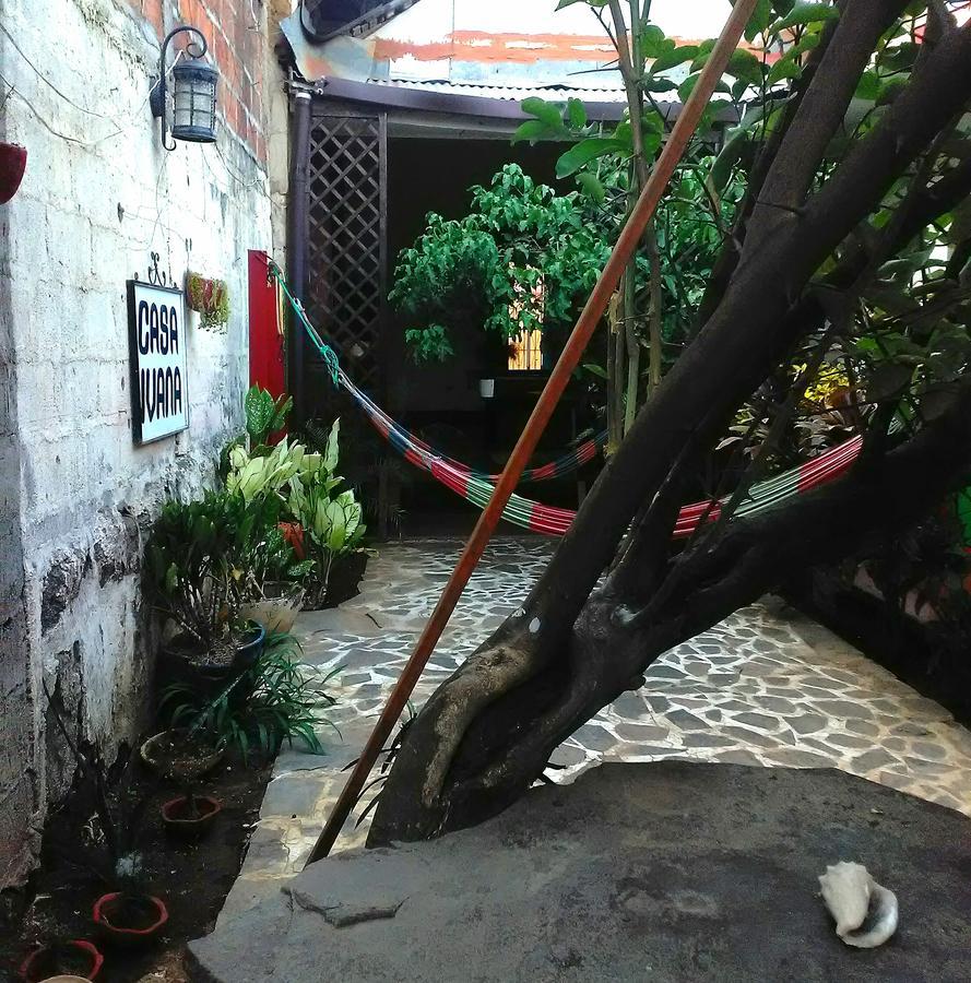 Hostal Casa Ivana León Zewnętrze zdjęcie