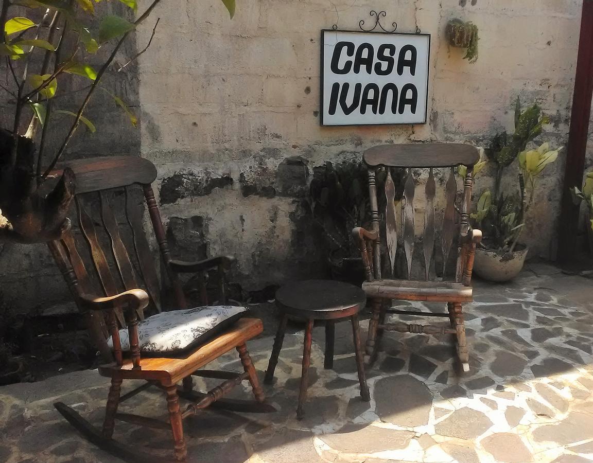 Hostal Casa Ivana León Zewnętrze zdjęcie