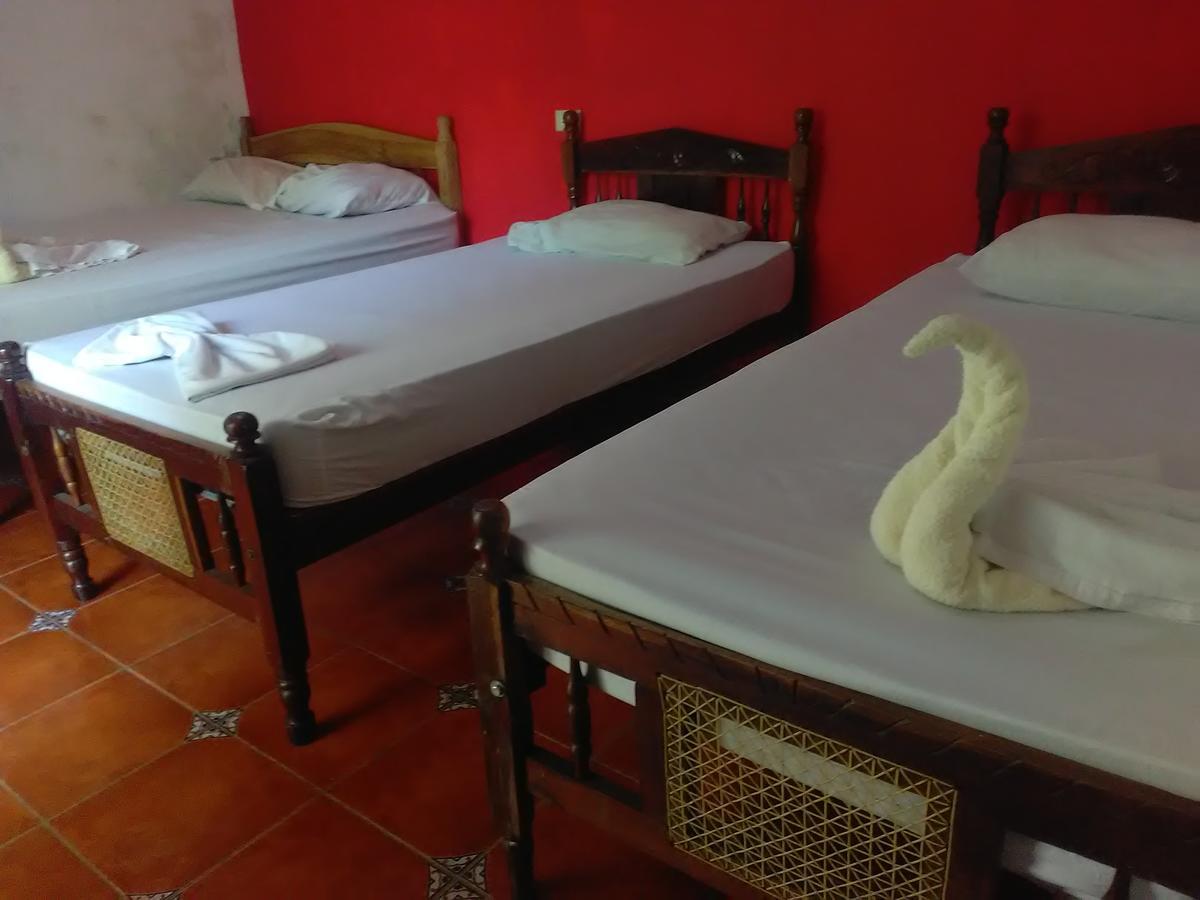 Hostal Casa Ivana León Zewnętrze zdjęcie